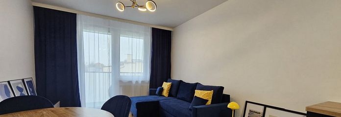 EBK और बालकनी वाला 2-कमरों का अपार्टमेंट, 48 m², स्टुटगार्ट-हेस्लाख के केंद्र में