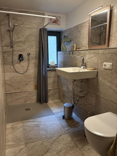 Badezimmer 2