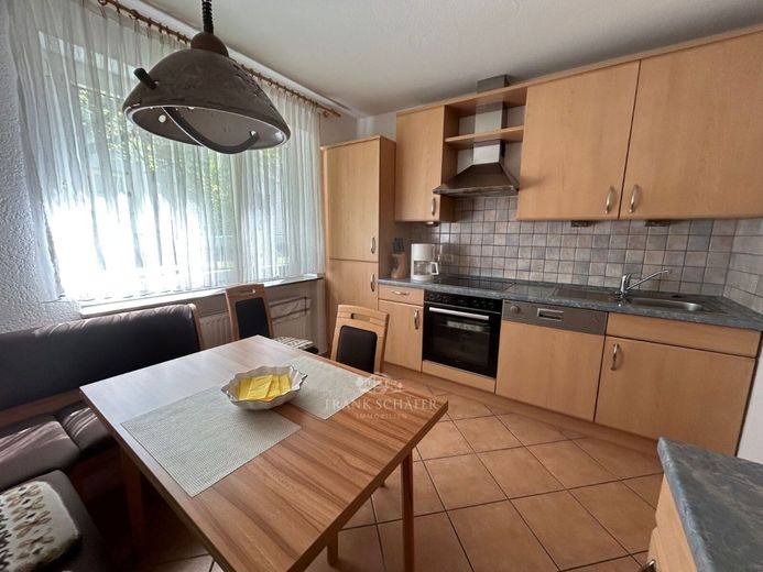 FRANK SCHÄFER IMMOBILIEN - attraktive ETW in MZ-Hechtsheim für Eigennutzer o. clevere Kapitalanleger – Küche mit Essbereich