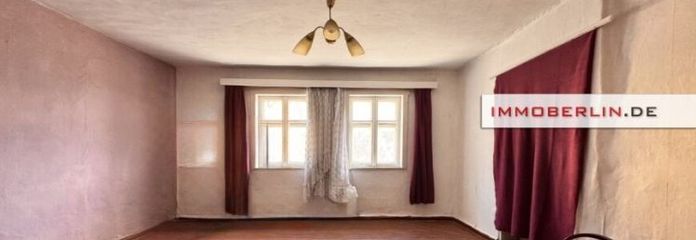 IMMOBERLIN.DE - Sanierungsgelegenheit! Historisches Haus mit Nebengebäuden