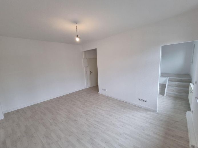 Wohnzimmer, Blick in Küche