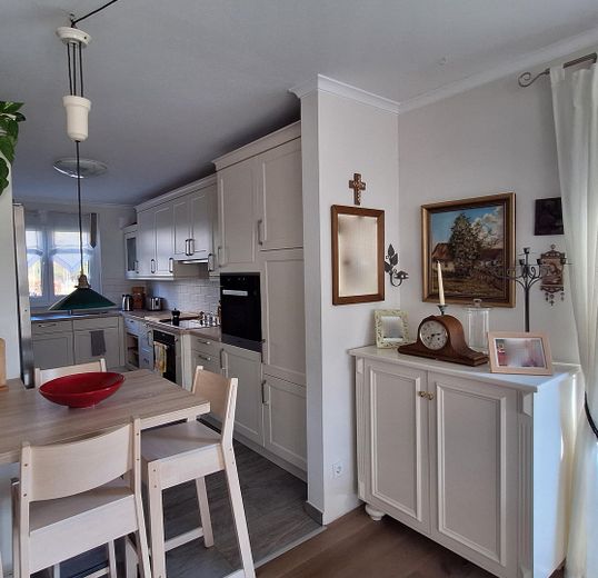 Küche - Blick vom Wohnbereich