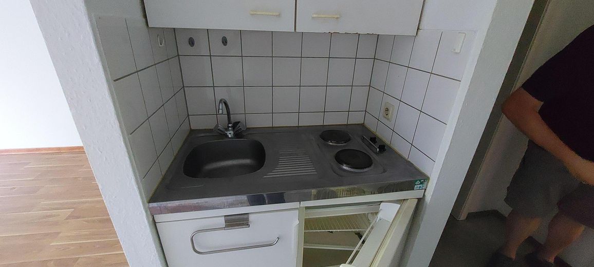 1 Zimmer Wohnung in Saarbrücken - nähe Uni – Küche 