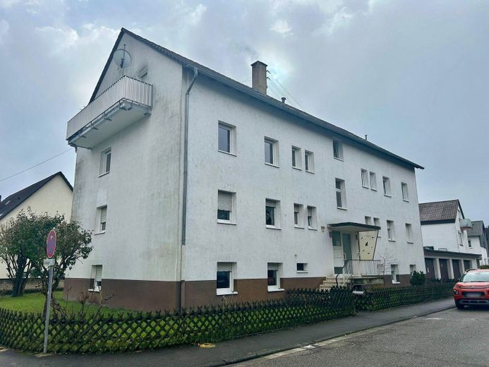 Frontansicht Mehrfamilienhaus