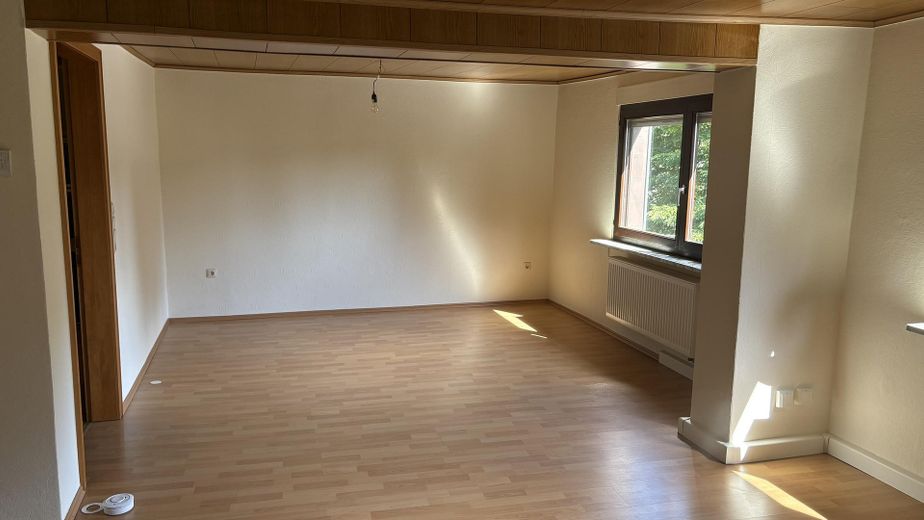 Wohnung ideal für Pendler – Esszimmer Bild 1