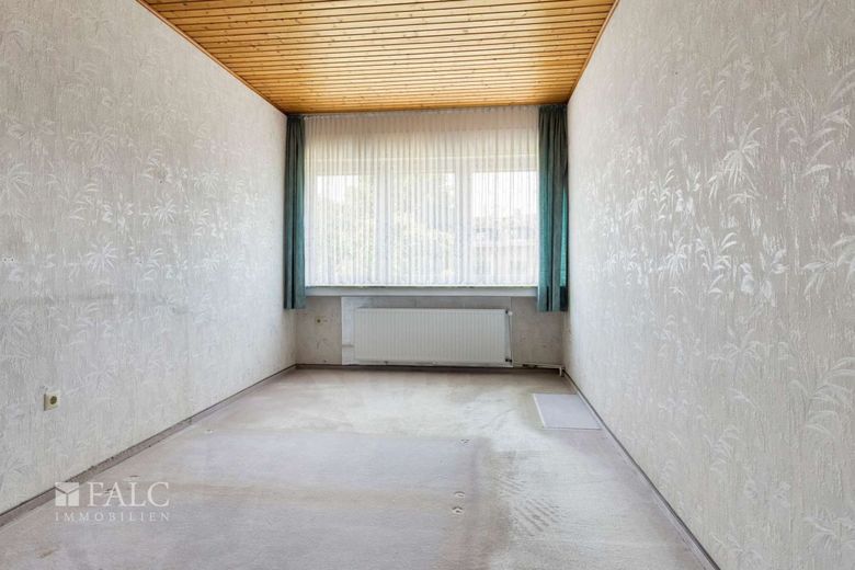 Charmantes Reihenmittelhaus mit Potenzial in Bilderstöckchen – Schlafzimmer