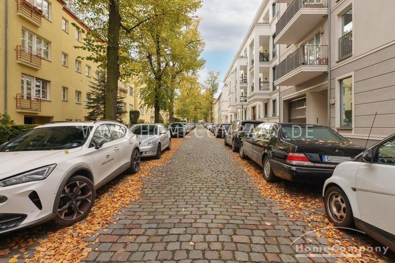 Stylowo umeblowane mieszkanie w pożądanej lokalizacji w pobliżu Heidelberger Platz w Berlinie – cd9f63b392adde2d1145d13338724d6384424507.jpg
