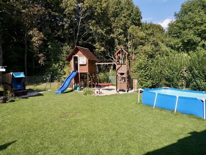 Blick zum Spielbereich