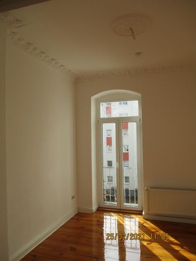 Wunderschöne große 5 Zimmer Altbauwohnung in zentraler Lage – Hofzimmer VH 