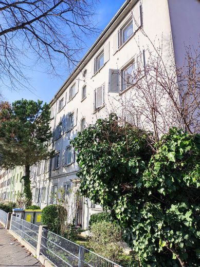 2‑Zimmer‑Wohnung in gefragter Lage zu vermieten – Foto 3