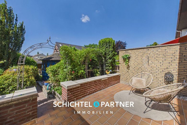Iprump/Stickgras | Jetzt Einziehen: Wohlfühlen im renovierten Reihenhaus – S&amp;P | Terrasse