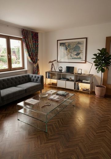 Modernes Wohnen am Stadtrand - stilvolle 2 ZKB mit Balkon  neuer EBK – Foto 2