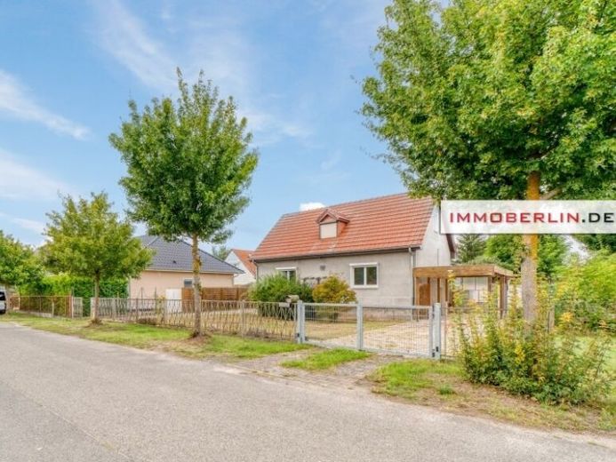 IMMOBERLIN.DE - Aile dostu konum! Cazip konum özelliklerine ve yapı potansiyeline sahip ev – Fotoğraf 1