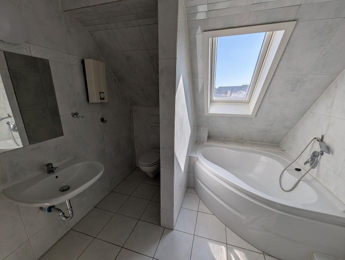 Bad mit Wanne