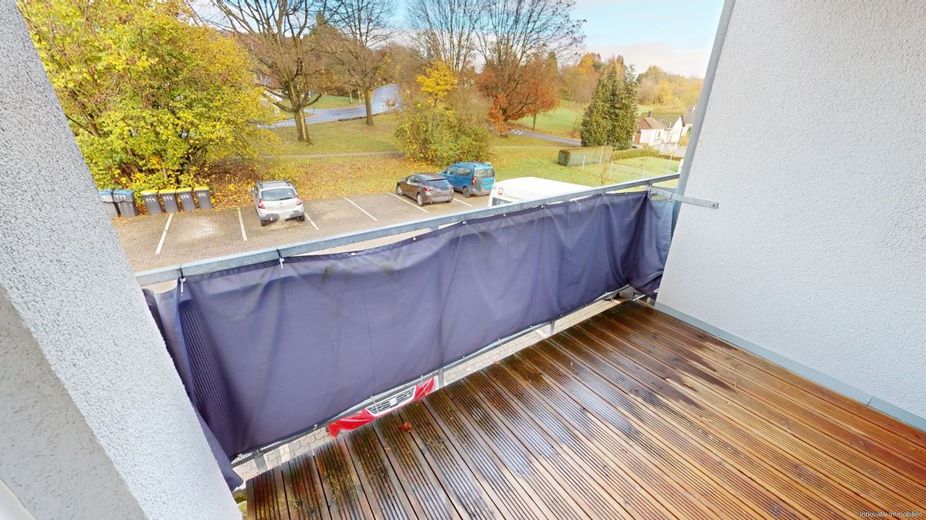 Appartamento di proprietà, modernamente e adatto alle esigenze dell'età, con ascensore situato nel verde – Balkon
