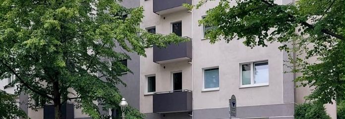 Sehr gut geschnittene 2-Zi-Wohnung Nahe Olivaer Platz, Provisionsfrei – Hausfassade