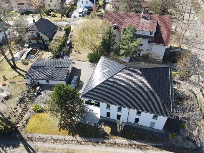 Casa residenziale e commerciale rappresentativa, non affittata, su terreno di 948 m² – Foto 8