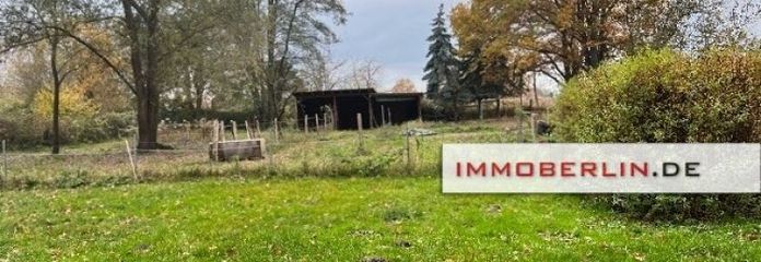 IMMOBERLIN.DE - Чарівний односімейний будинок + господарські будівлі на дуже великій садибі
