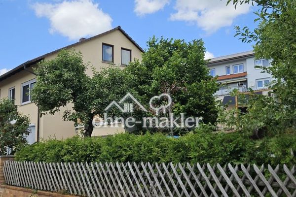 Schweinfurt yakınında misafir daireli ev, ticari salon + imarlı arsa