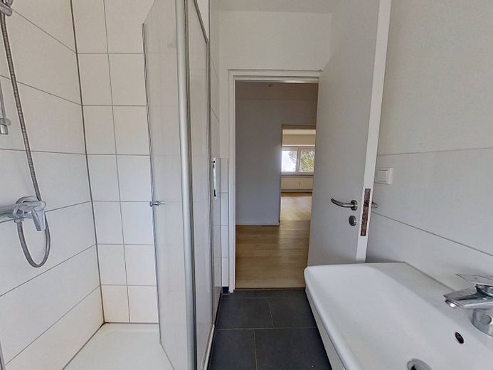** Moderne 4-kamer-begane-grondwoning met terras&daglichtbad in Roding ** – Bad