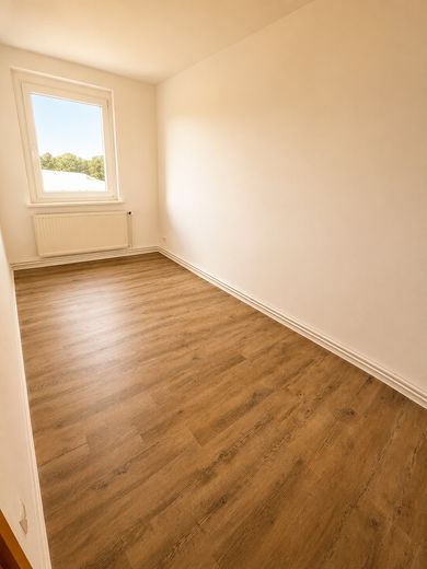 4-Zimmer-Wohnung in Altenpleen – ideal für Familien oder Paare – Zimmerzimmer 2