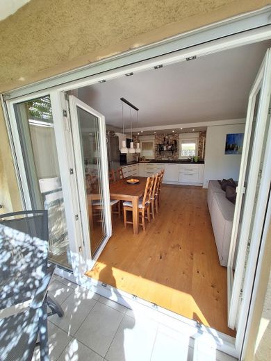 Gözde Südweststadt'ta 3 odalı daire – Blick vom Balkon