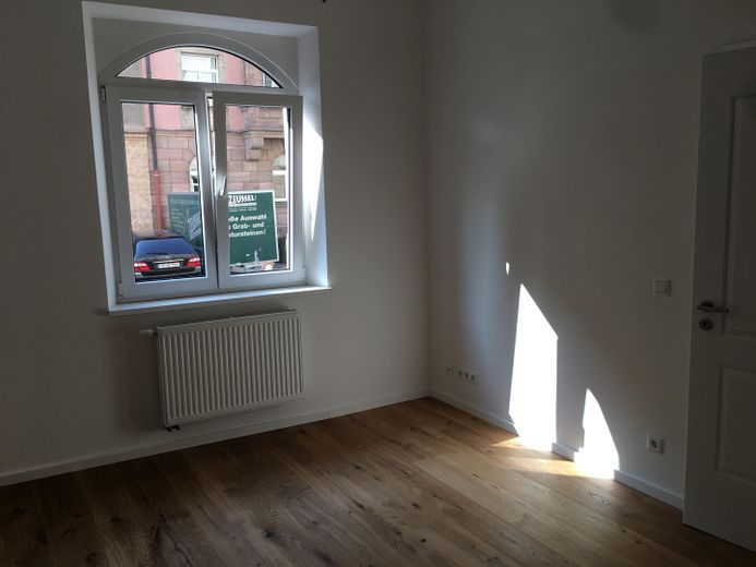 Stilvoll kernsanierte 4-Zi-Altbau-Wohnung – Schlaf- / Arbeitszimmer 3