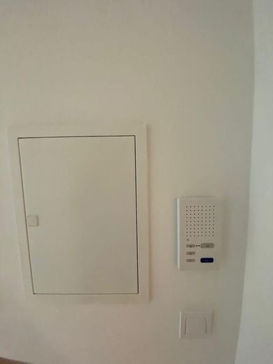 Kabelkanal/Gegensprechanlage