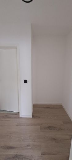 Świeżo wyremontowane/odnowione 3-pokojowe mieszkanie w Gaggenau-Ottenau – Garderobe direkt am Eingang