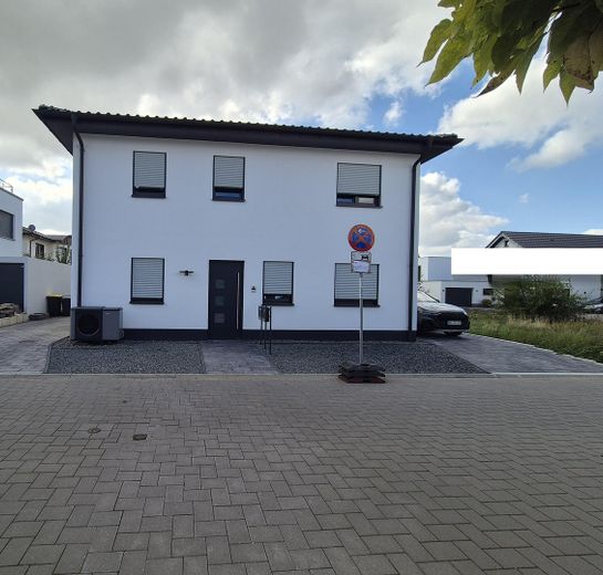Nieuwbouw! Luxe 8-kamer-twee-onder-een-kaphuis te koop! – Foto 2