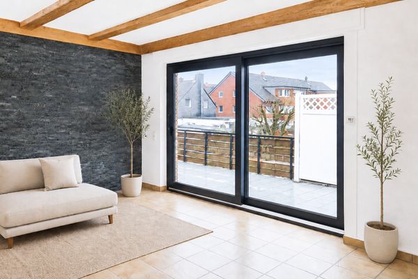 7-Zimmer-Wohnung mit eigenem Eingang, Kamin, Terrasse in Bottrop-Fuhlenbrock