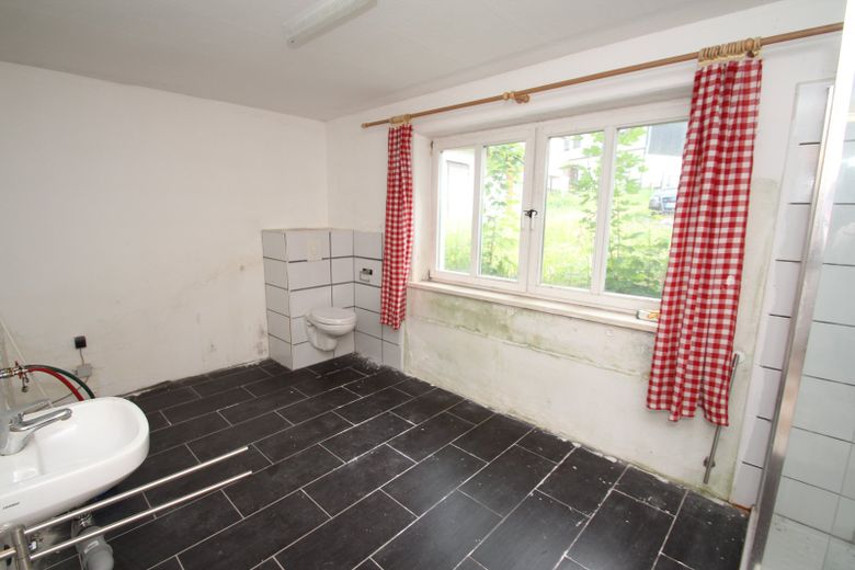 Waltershausen, 2 Familienhaus mit Anbau – Foto 10