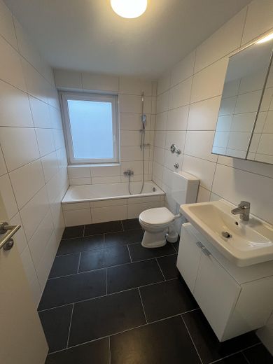 2-Zimmer Wohnung mit 4,5 % Rendite in München Giesing – Bad und WC