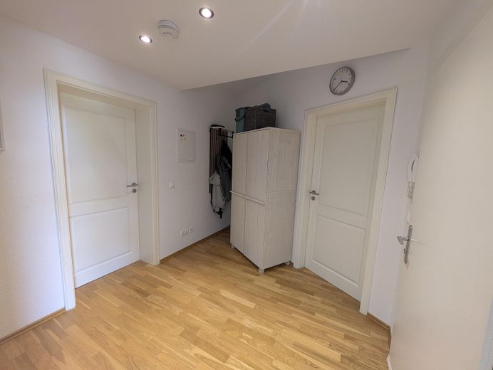 Dachgeschosswohnung mit Loggia | Einbauküche | Seenähe | bezugsfrei | provisionsfrei – Foto 10