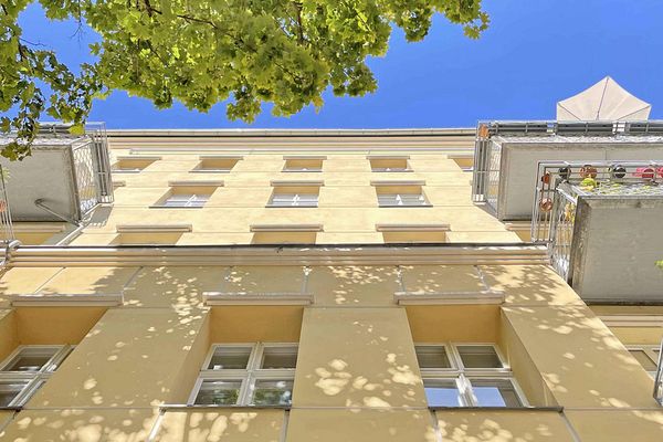 Joya residencial en Zionskirchplatz: renovación integral de alta calidad y sin comisión