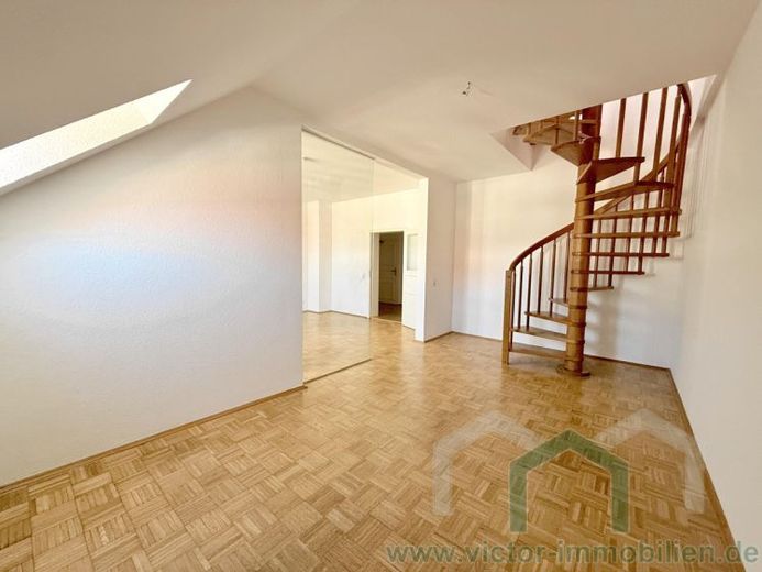 ** DG-Maisonette-Whg. mit Einbauküche und Balkon im Waldstraßenviertel ** – Foto 1
