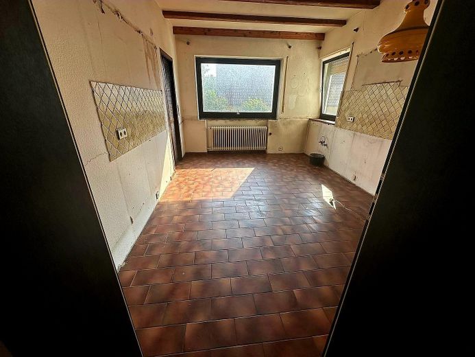 Wohnensemble aus zwei verbundenen Hausteilen – 244 m² Wohnfläche, Wintergarten & Sauna – Foto 26