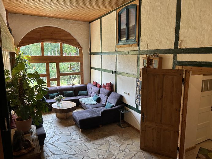 Großes freistehendes Haus mit großem Grundstück in Alleinlage – Eifel – Foto 7