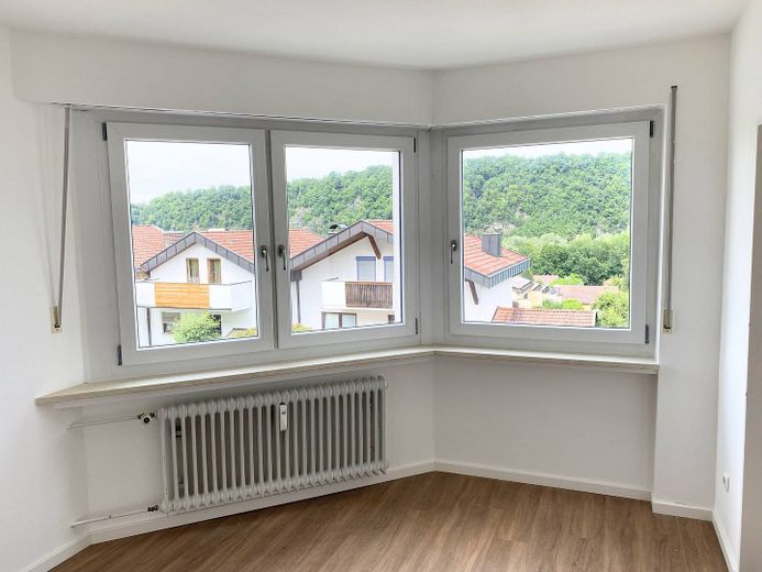 SOMMER, SONNE, SPAREN: Moderne 3-Zimmer-Wohnung mit viel Licht, EBK und sonnigem BALKON – Ansicht I: Schlafzimmer I