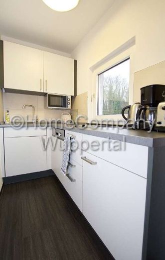 Business apartment with high-quality furnishings, cleaning service and DSL Wi-Fi – 516b1a2c73ab826909e8eefedd8139a816c3a8a4.jpg