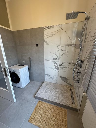 Dusche