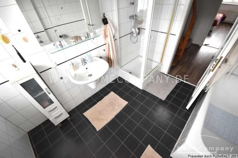 Schöne 3 Zi.-Maisonette-Wohnung in Oberneuland – d67859fbfe21334d3267d471d382e26b0752a2df.jpg
