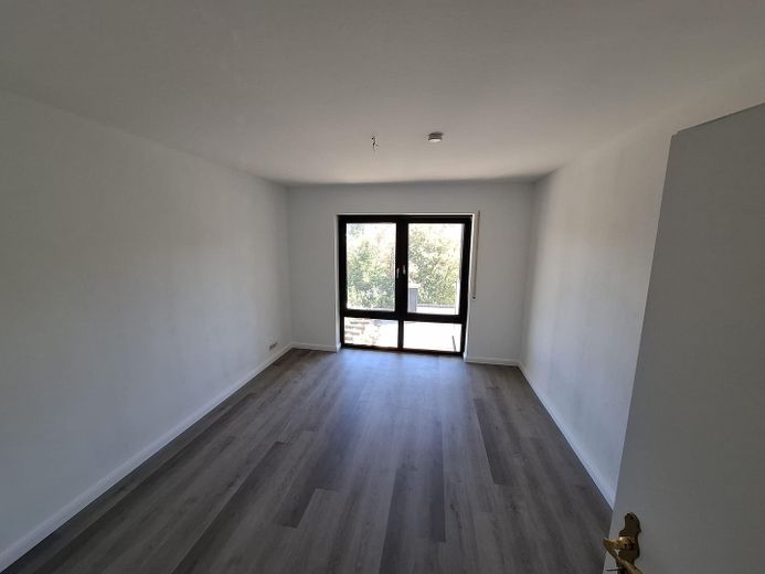Sprzedaż domu w domu w Bad Schwalbach – Schlafzimmer