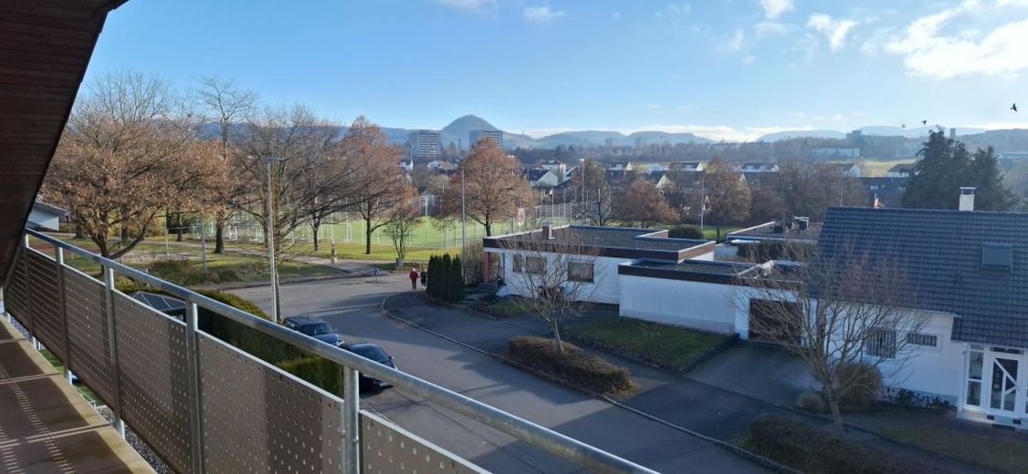 Helle 3-Zimmer Dachgeschosswohnung mit Südbalkon und Weitblick in Reutlingen – b0c56b72-3533-4554-9805-e96048a8d7d1