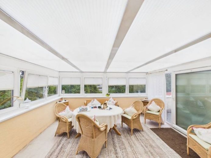 Kiralık: 119 m²’de geniş yaşam alanı – kış bahçesi ve teras ile! – Fotoğraf 1
