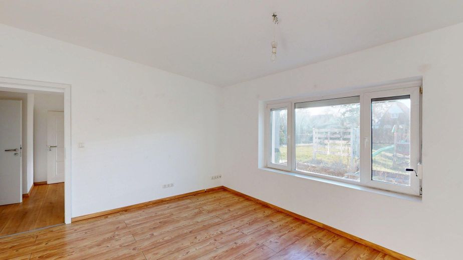 Gartenblick vom Wohnzimmer