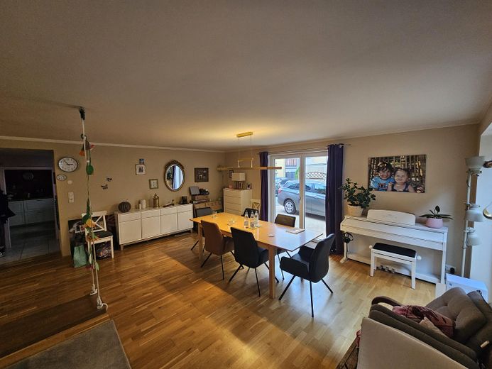 Einfamilienhaus in Bestlage von Gau-Algesheim – Wohnzimmer EG