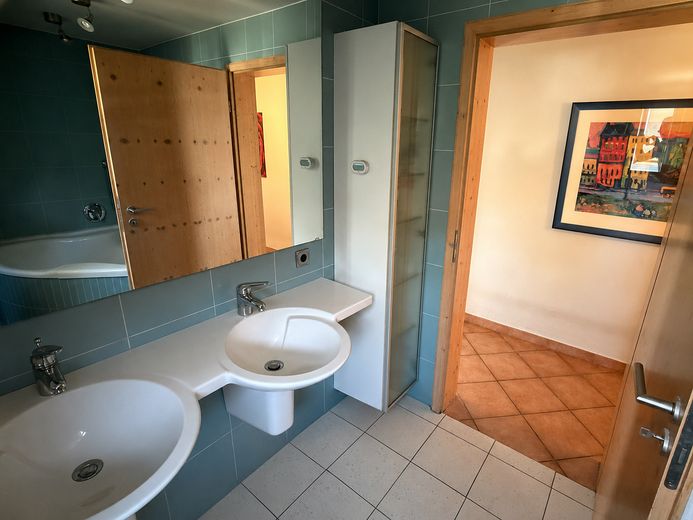 Haus mit Zukunft! Zwei separate Wohnungen - getrennte Eingänge. Attraktive Möglichkeiten! – फोटो 17
