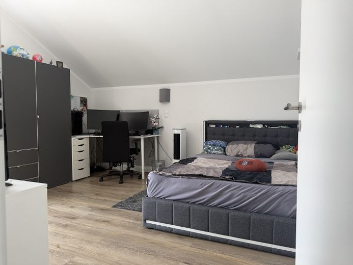 Freistehendes Einfamilienhaus (provisionsfrei) – Kind 1
