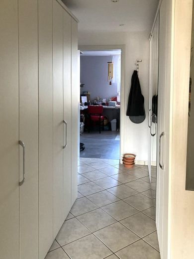 Gepflegte Eigentumswohnung in Puchheim/Bahnhof – Flur